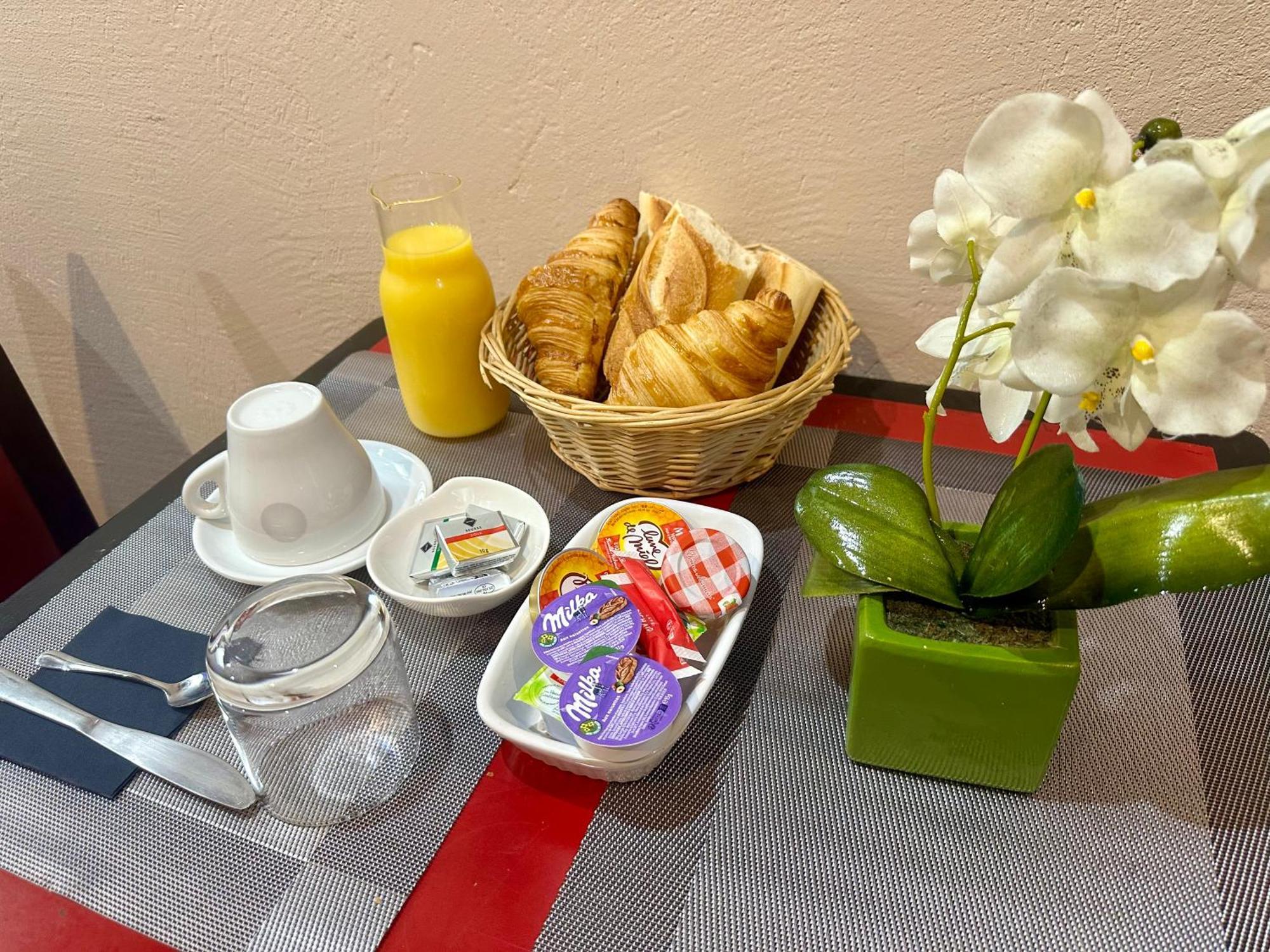 Hotel Victor Hugo Clamart Ngoại thất bức ảnh