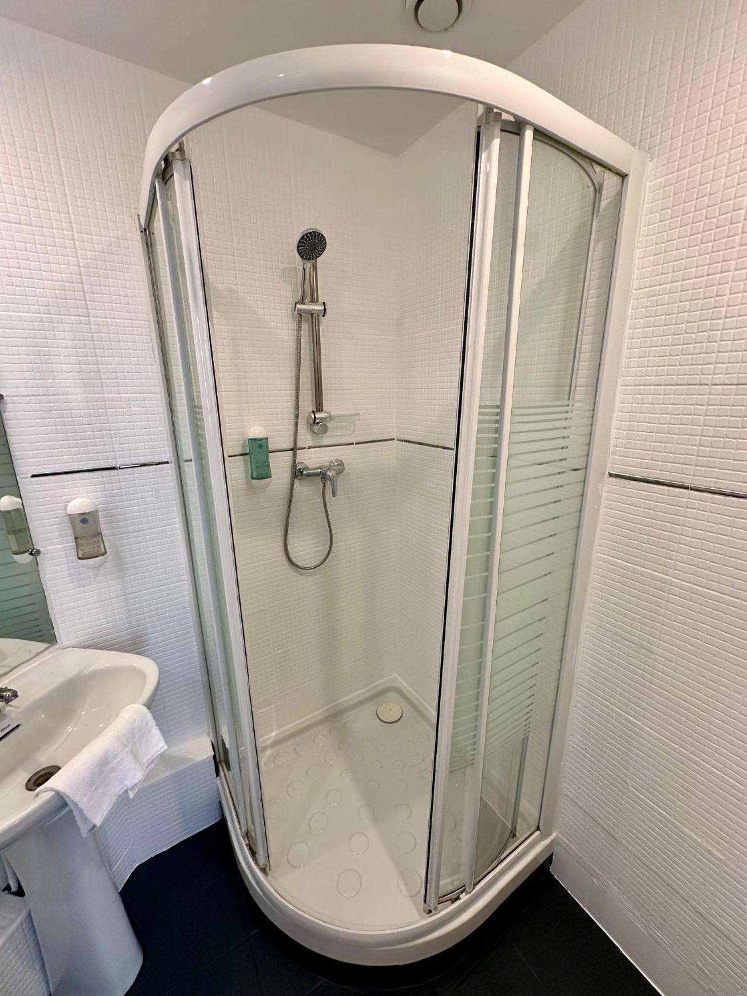 Hotel Victor Hugo Clamart Ngoại thất bức ảnh