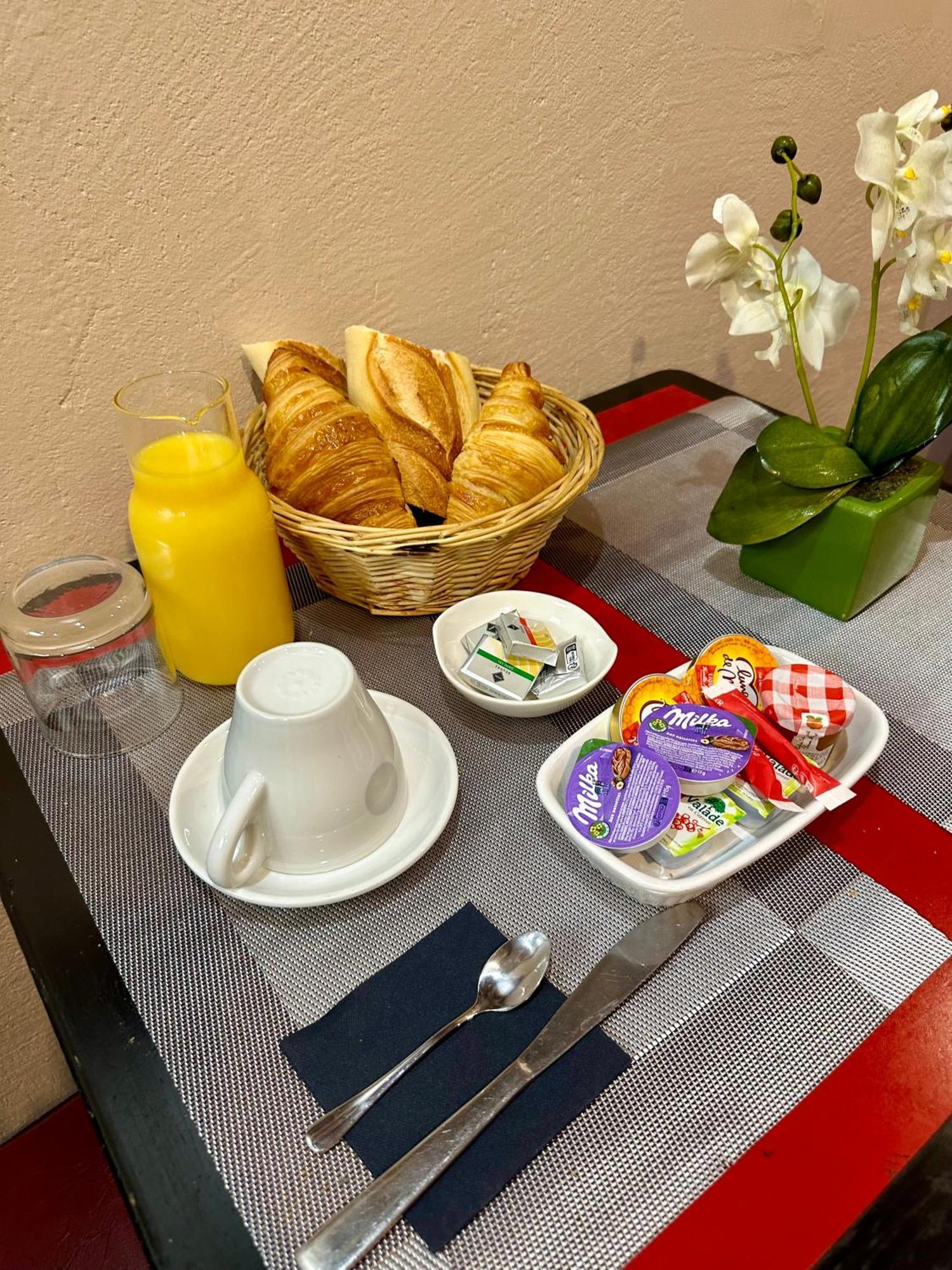 Hotel Victor Hugo Clamart Ngoại thất bức ảnh