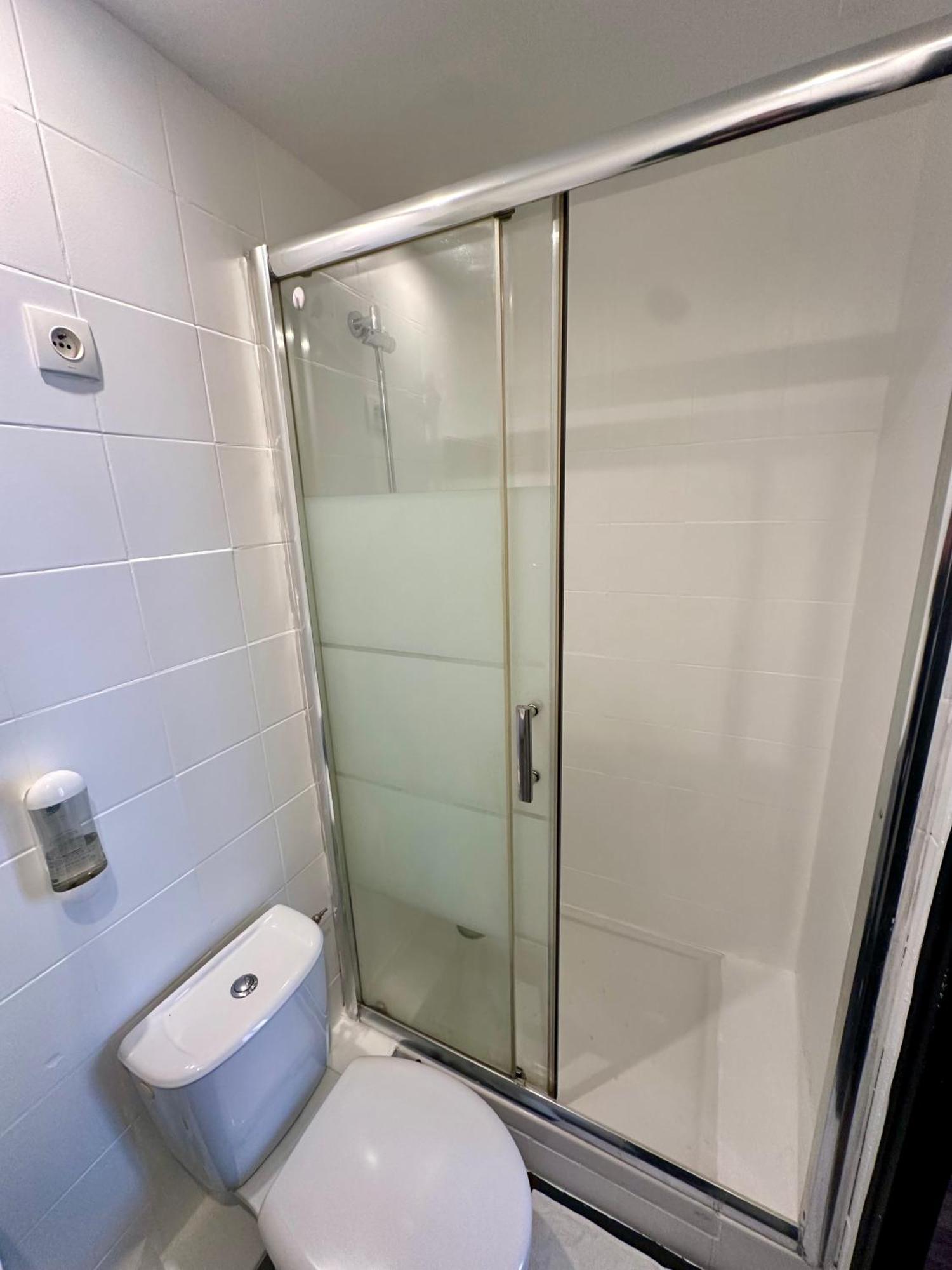 Hotel Victor Hugo Clamart Ngoại thất bức ảnh